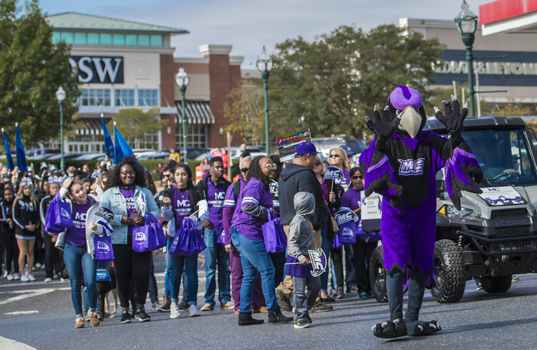 Alumni, Donors & Community