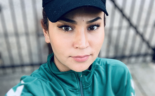 Hajar Abulfazl taking a selfie